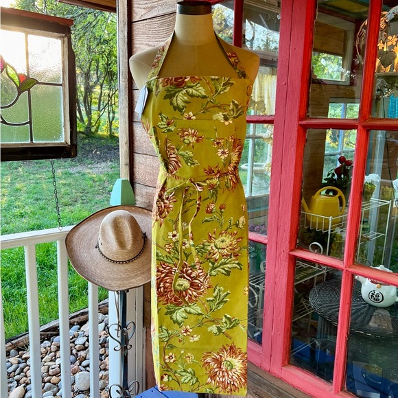 🌿Chrissy Chef Apron🌿 - Picture 8 of 9